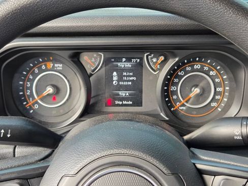 New 2026 Jeep Gladiator Sport AWD/4WD image 10