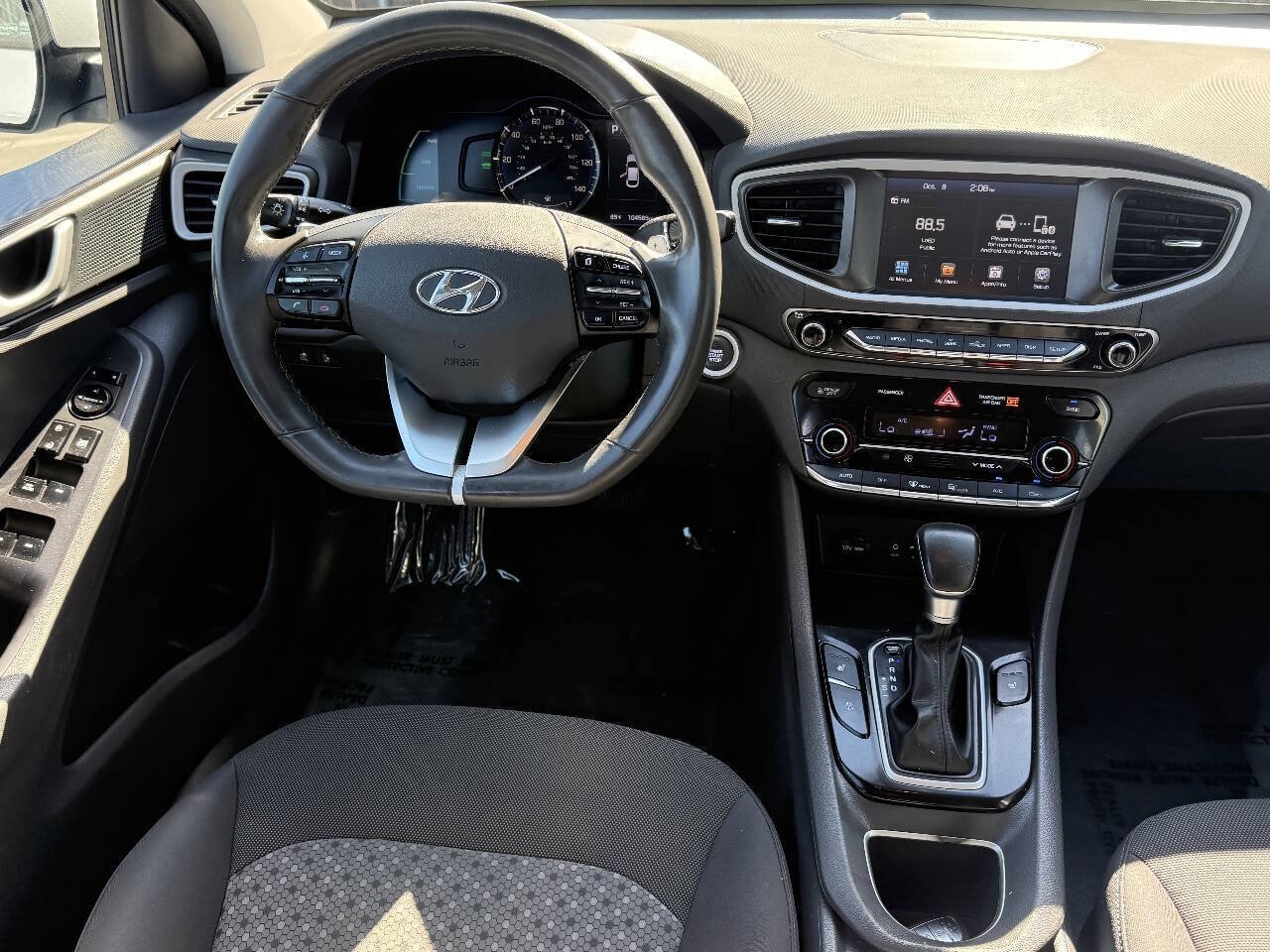 Used 2018 Hyundai Ioniq Plug-In Hybrid FWD image 9