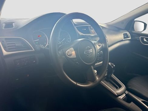 Used 2019 Nissan Sentra SV FWD image 10