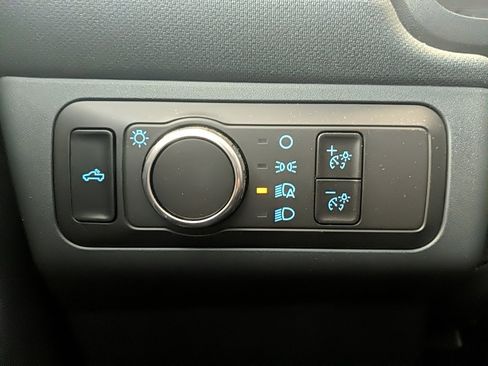 Used 2022 Ford Maverick Lariat w/ Lariat Luxury Package image 28