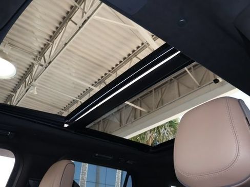 Used 2025 Lincoln Navigator Black Label AWD/4WD image 31