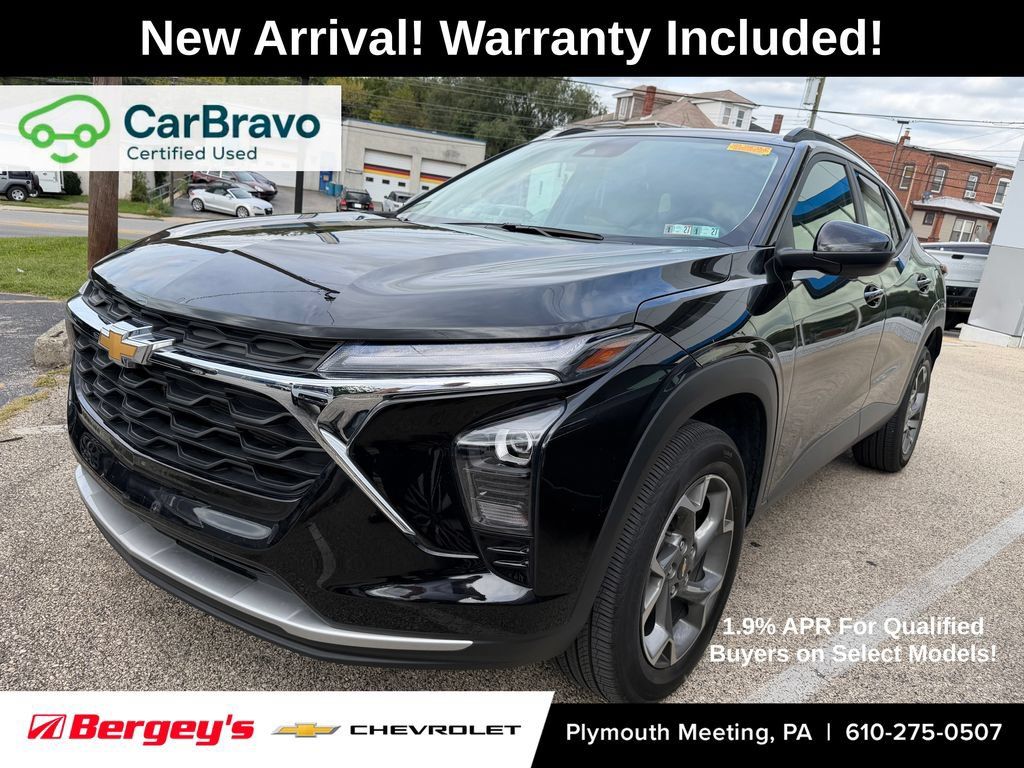 Used 2024 Chevrolet Trax LT w/ Driver Confidence Package FWD image 1