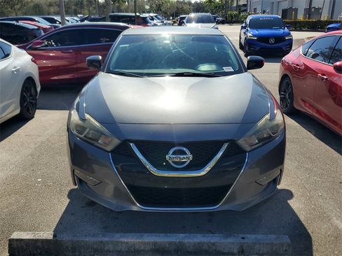 Used 2018 Nissan Maxima 3.5 S image 2