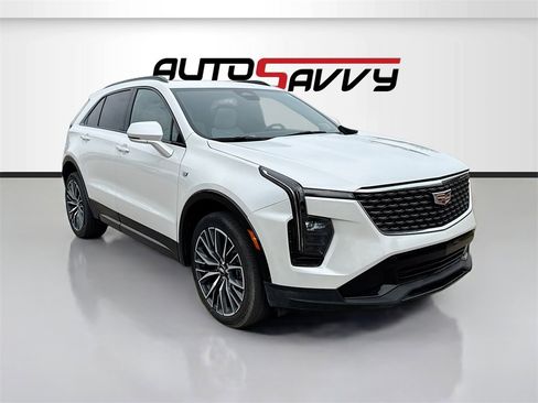 Used 2024 Cadillac XT4 Sport image 1