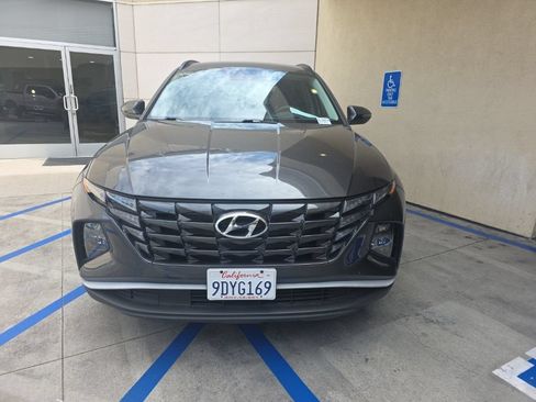 Used 2023 Hyundai Tucson SEL FWD image 2