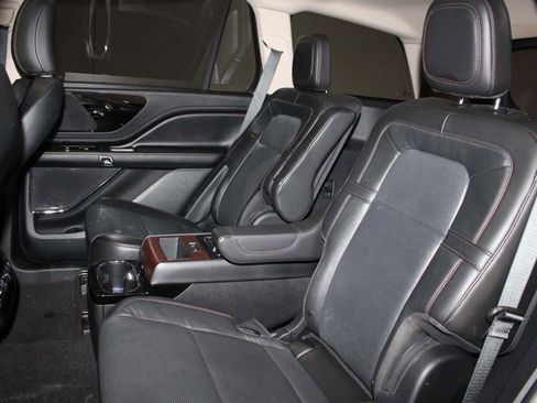 Used 2024 Lincoln Aviator Reserve w/ Equipment Group 201A image 14