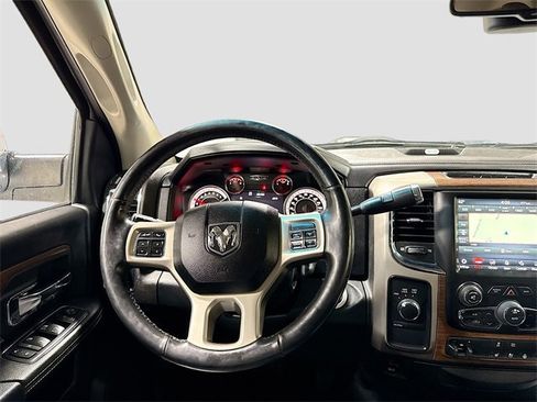 Used 2018 RAM 2500 Laramie image 25