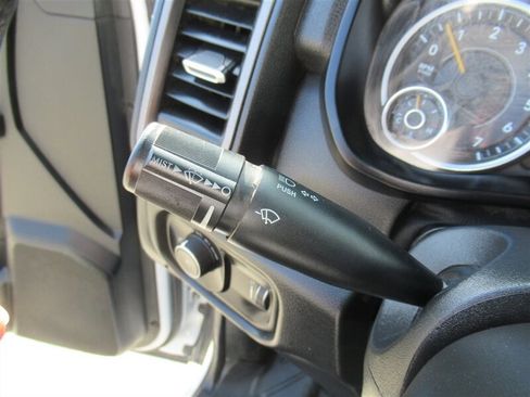 Used 2022 RAM 3500 Tradesman w/ Chrome Appearance Group image 31