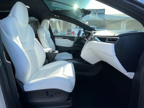 Used 2017 Tesla Model X 100D AWD/4WD image 28
