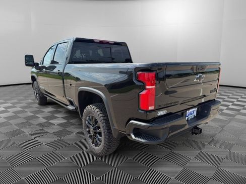 New 2026 Chevrolet Silverado 2500 High Country w/ High Country Premium Package AWD/4WD image 3