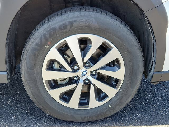 Used 2025 Subaru Outback AWD/4WD image 7