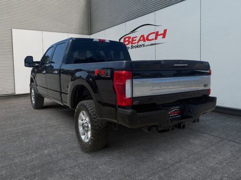 Used 2019 Ford F250 Platinum w/ Platinum Ultimate Package image 11