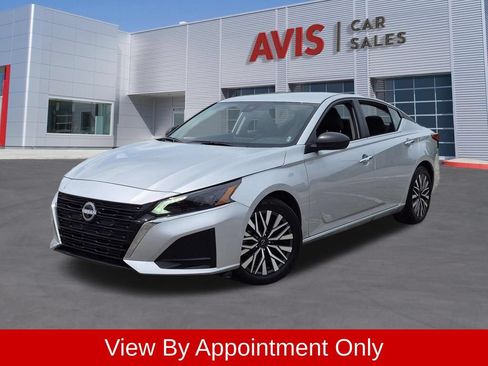 Used 2025 Nissan Altima 2.5 SV FWD image 1
