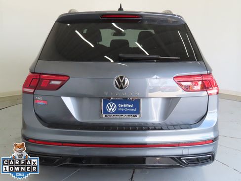 Certified 2024 Volkswagen Tiguan SE R-Line image 5