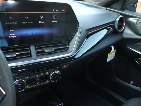 New 2026 Chevrolet Trax RS w/ Sunroof Package FWD image 16