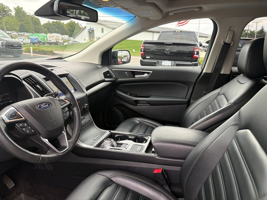 Used 2020 Ford Edge SEL w/ Convenience Package AWD/4WD image 10