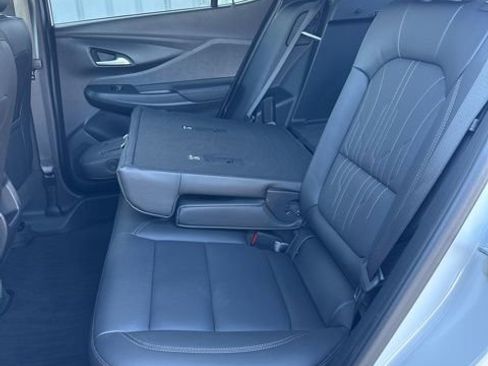 Used 2025 Buick Envista Avenir image 47