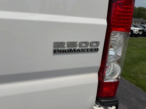 Used 2023 RAM ProMaster 2500 FWD image 34