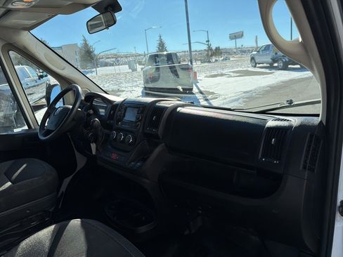 Used 2019 RAM ProMaster 2500 w/ Interior Convenience Group image 34