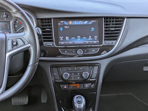 Used 2021 Buick Encore Preferred w/ Safety Package image 16