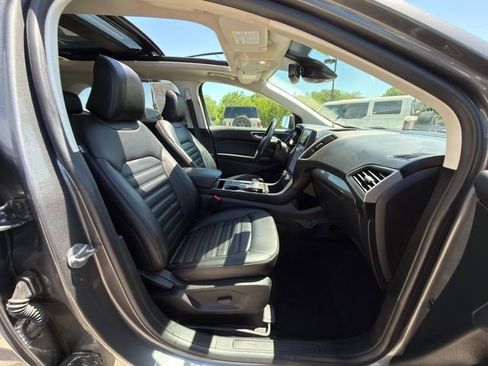 Used 2023 Ford Edge SEL w/ Convenience Package AWD/4WD image 9