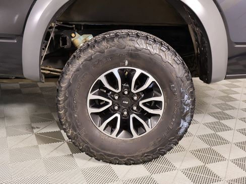 Used 2013 Ford F150 Raptor w/ Luxury Equipment Group image 20
