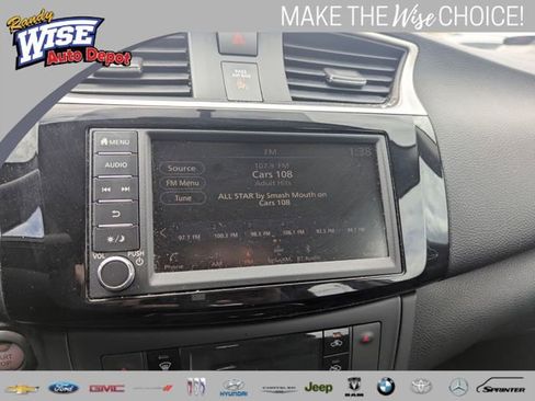 Used 2019 Nissan Sentra SV FWD image 13