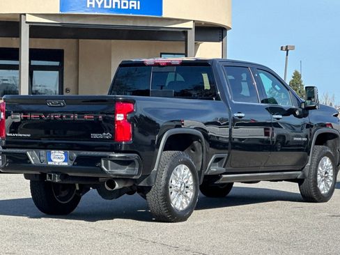 Used 2022 Chevrolet Silverado 3500 High Country image 4