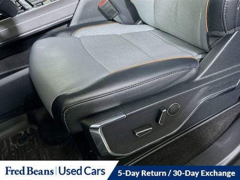 Used 2024 Ford F150 Lightning Lariat image 20