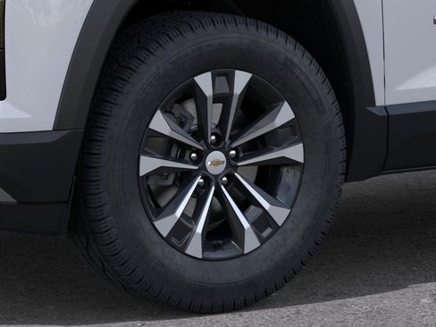 New 2026 Chevrolet Equinox LT FWD image 9