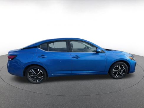Used 2025 Nissan Sentra SV image 16