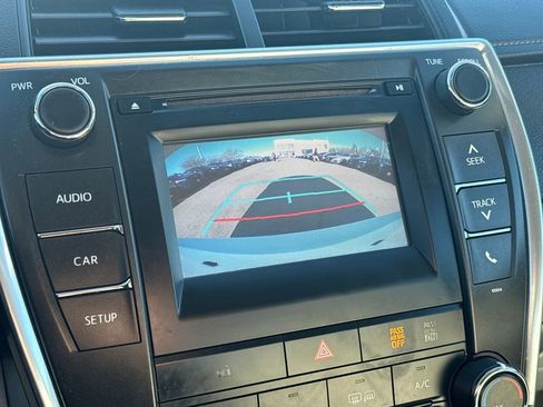 Used 2017 Toyota Camry LE image 21