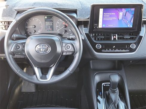Used 2025 Toyota Corolla SE image 25