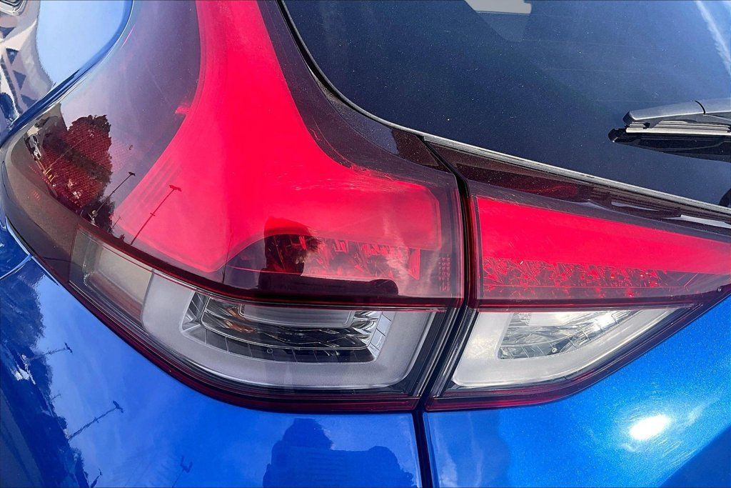 Used 2025 Mitsubishi Eclipse Cross SE AWD/4WD image 29