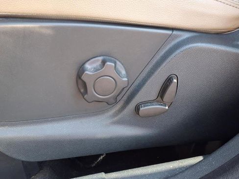 Used 2021 Ford EcoSport Titanium image 4