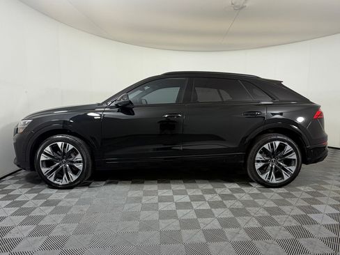 Used 2025 Audi Q8 Premium Plus AWD/4WD image 2