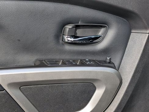 Certified 2024 Nissan Titan SV w/ SV Convenience Package image 13