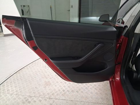 Used 2021 Tesla Model 3 Standard Range Plus image 26