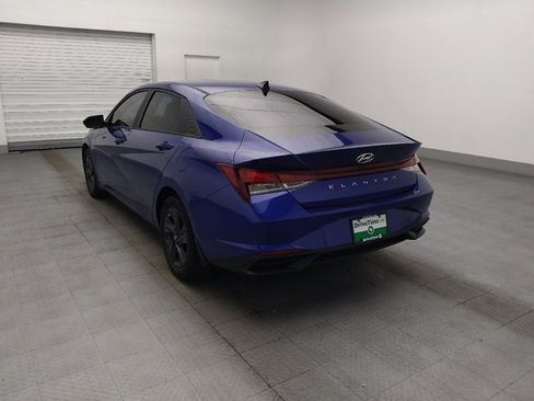 Used 2023 Hyundai Elantra SEL FWD image 5
