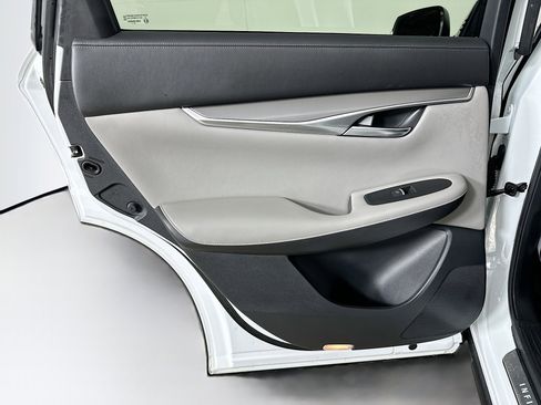 Used 2023 INFINITI QX50 Luxe image 26