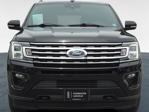 Used 2020 Ford Expedition XLT w/ Equipment Group 202A AWD/4WD image 8