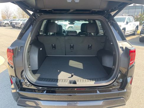 New 2026 GMC Terrain AT4 w/ Technology Package II image 7