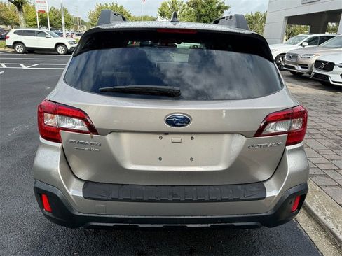 Used 2019 Subaru Outback 2.5i Limited image 11