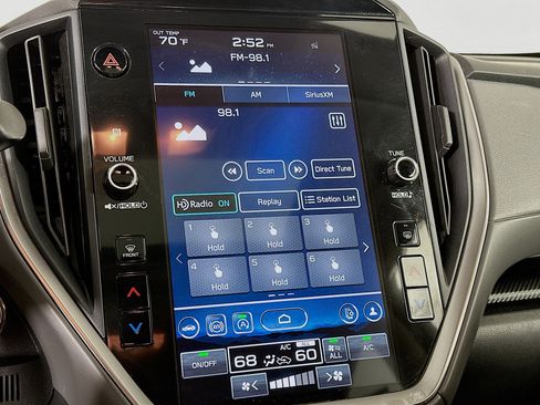 Used 2024 Subaru Crosstrek 2.0i Premium image 21