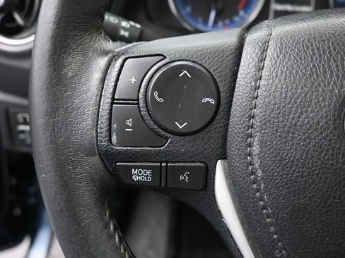 Used 2017 Toyota Corolla XSE image 25