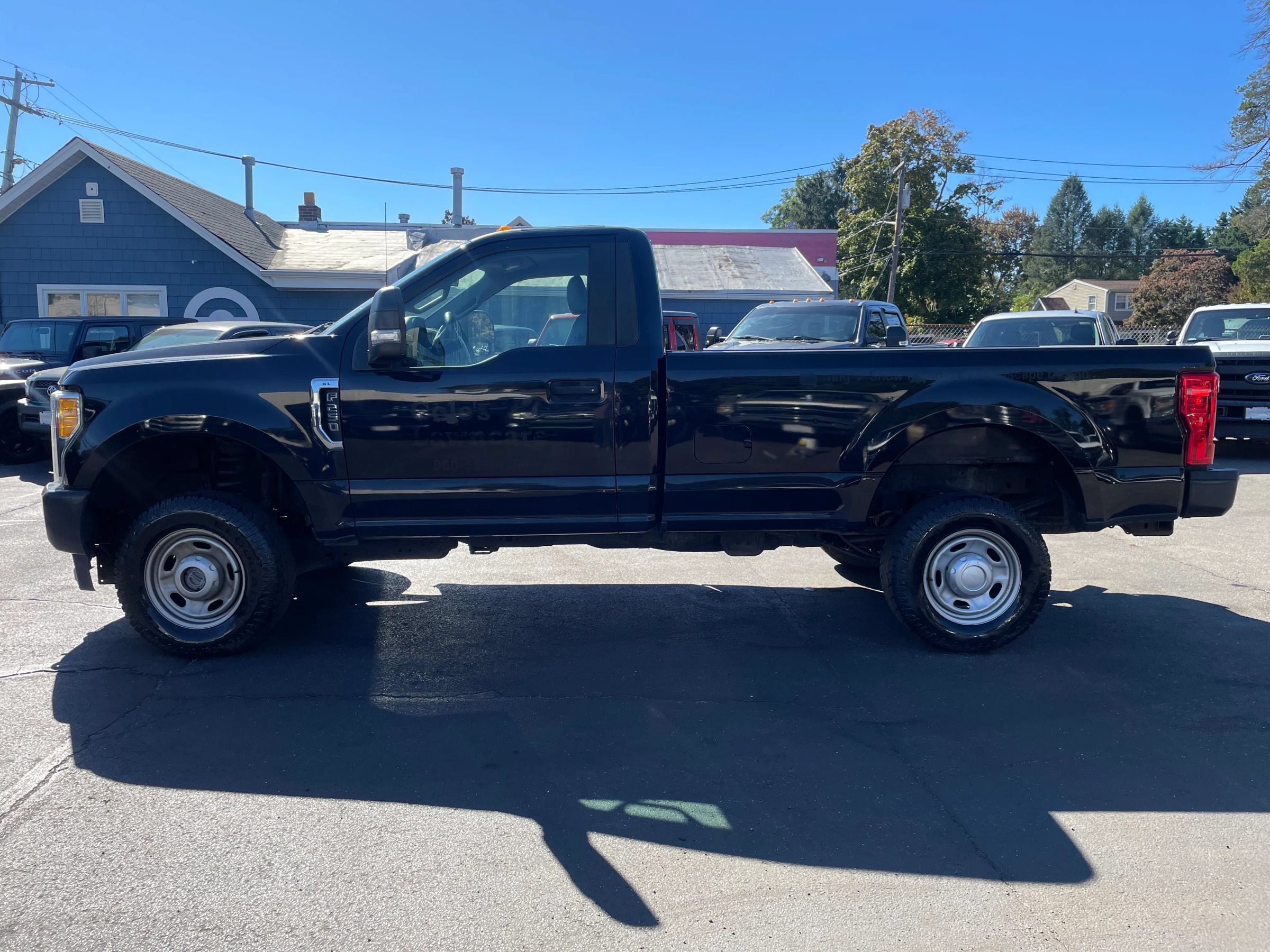 Used 2017 Ford F250 XL w/ Power Equipment Group AWD/4WD image 2