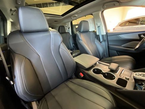 Certified 2024 Acura MDX w/ Technology Package AWD/4WD image 22