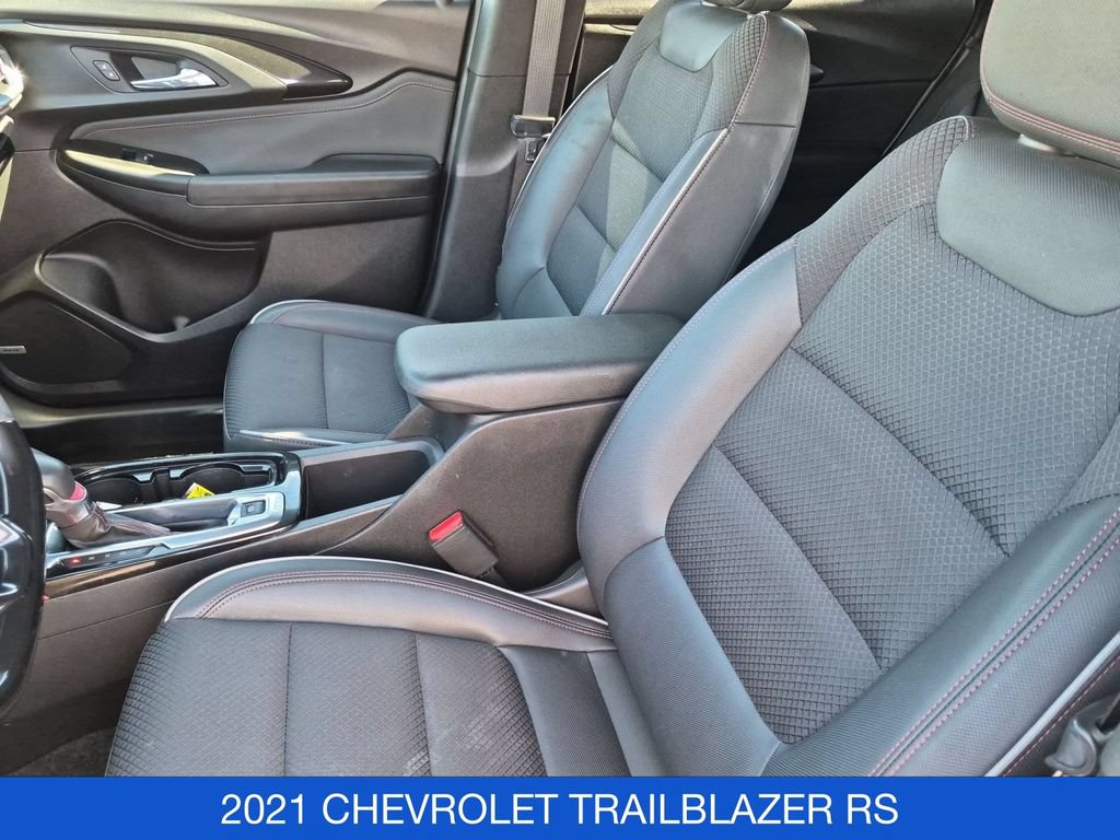 Used 2021 Chevrolet TrailBlazer RS w/ Sun and Liftgate Package AWD/4WD image 14