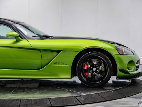 Used 2010 Dodge Viper ACR RWD image 27