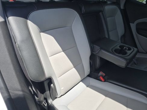 Used 2024 GMC Terrain SLT FWD image 20